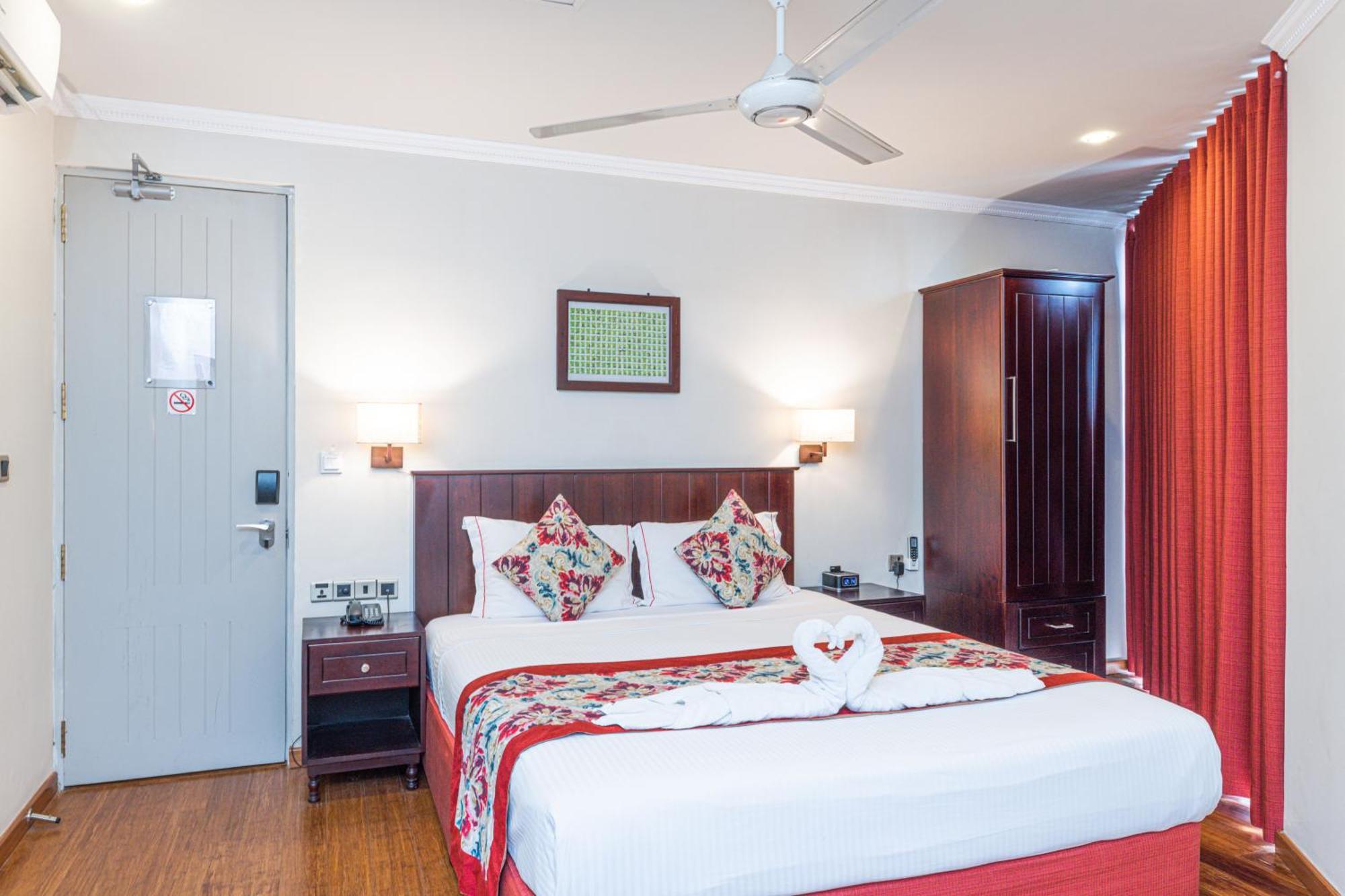 Hotel Earl's Red 3*